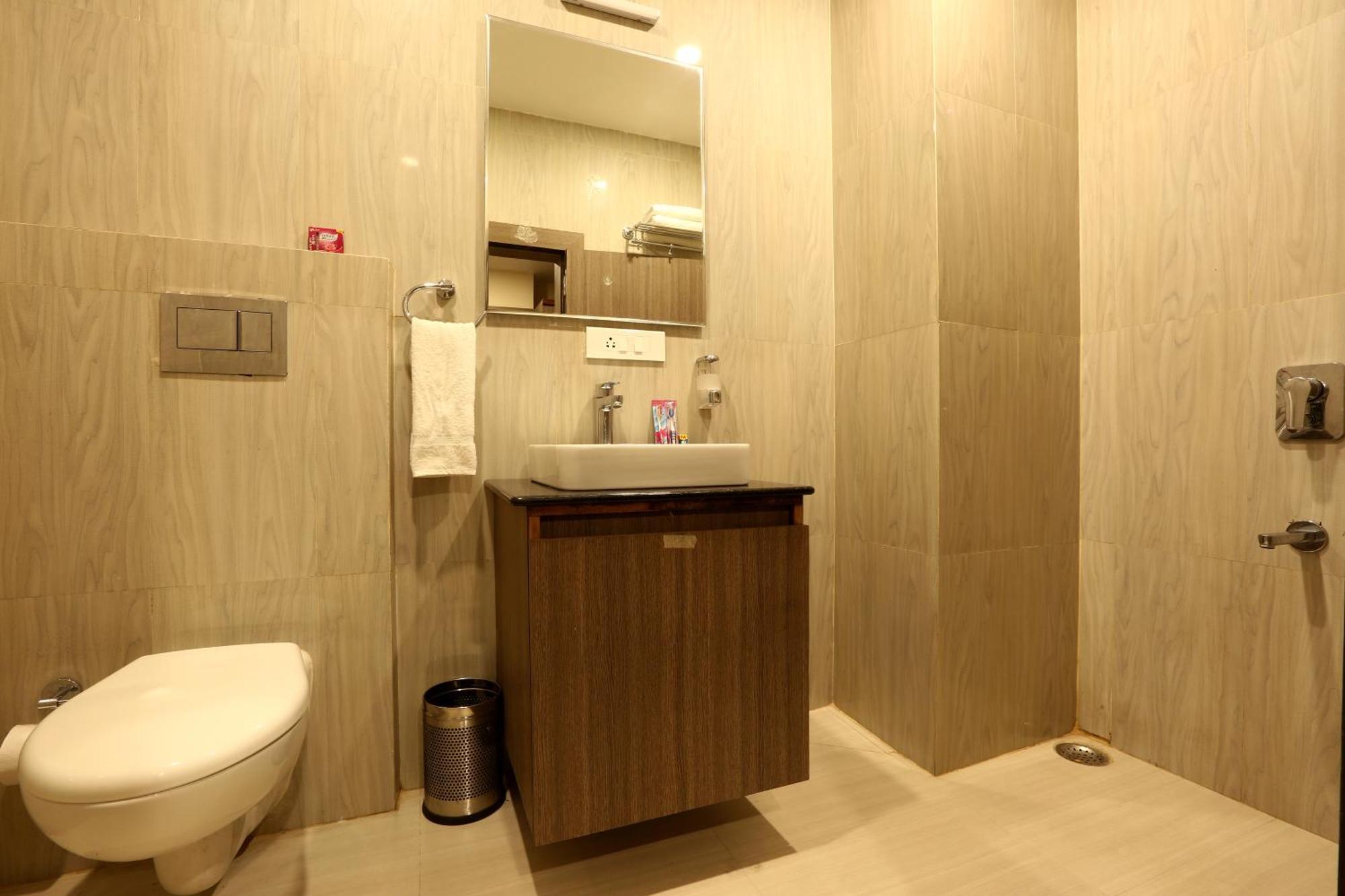 Hotel Aerostay Residency Igi Airport Delhi New Delhi Exterior photo