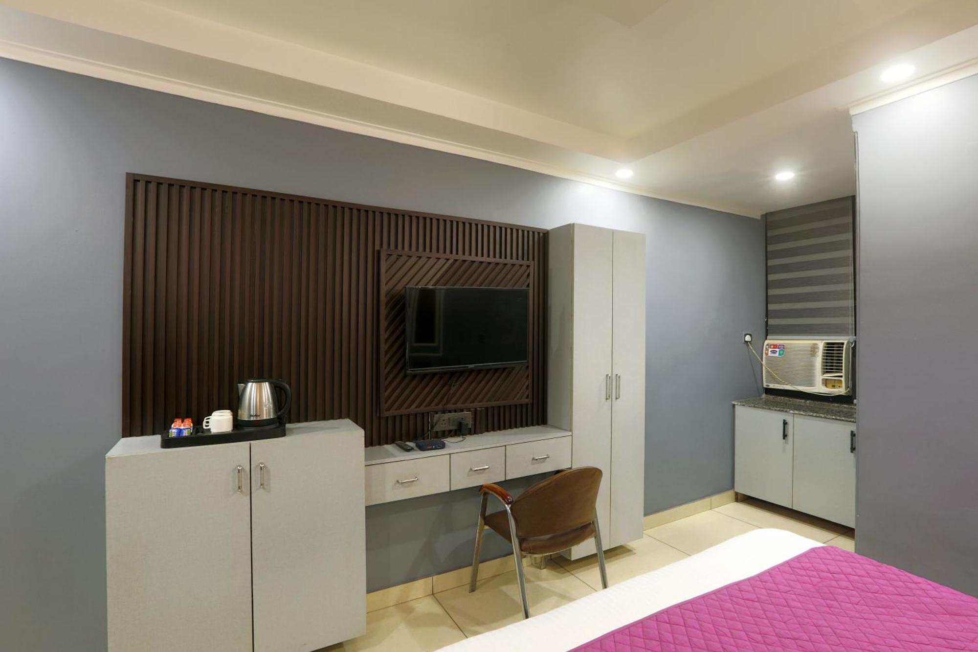 Hotel Aerostay Residency Igi Airport Delhi New Delhi Exterior photo